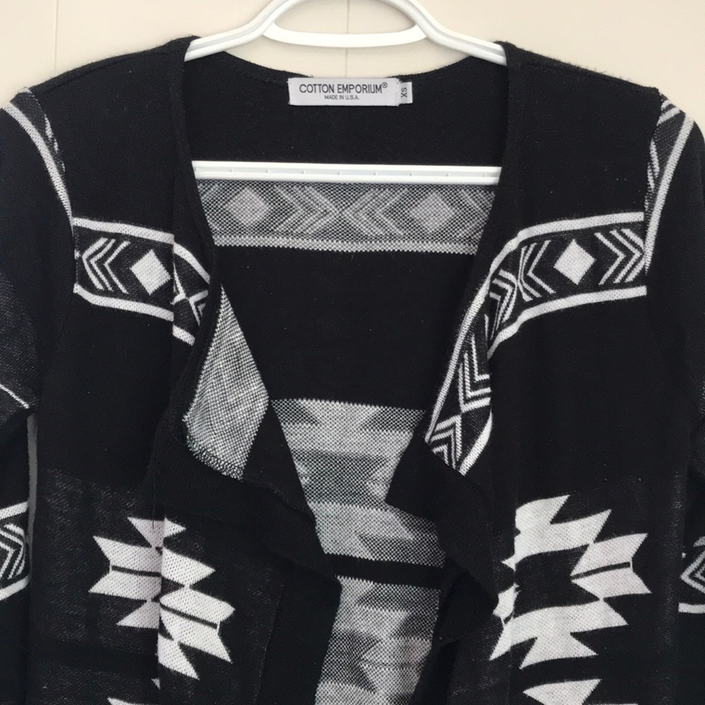 Aztec Cardigan - Picture 2 of 3